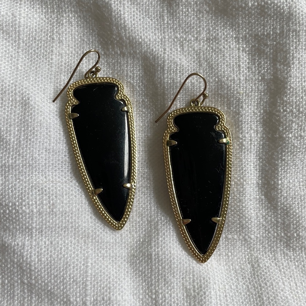 Black Kendra Scott earrings